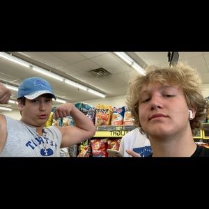 Meet your Posher, Justin